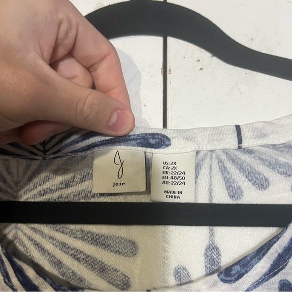 Joie Linen Short Sleeve Top Button Shoulder Blue & White Tropical Size 2X Leaf - Picture 4 of 10